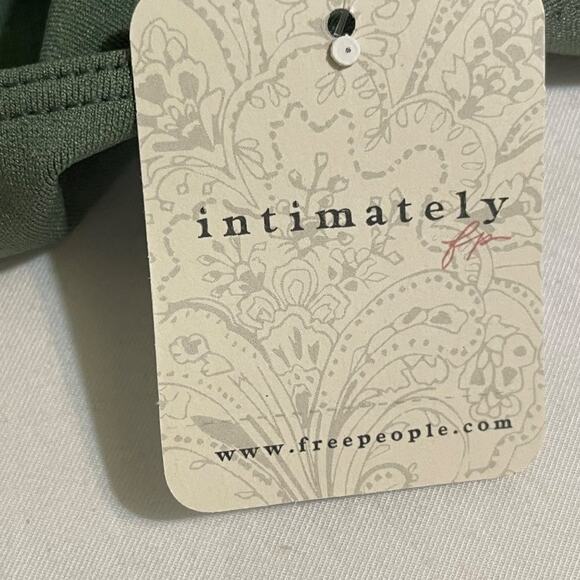 Free People Intimately Scoop-Neck Crop Tank Top New Green Size M/L - Picture 7 of 8